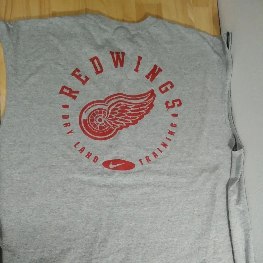 DS Vintage Nike Detroit Red Wings Dry Land Training Tank Top